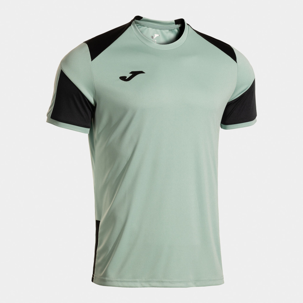 Tricou Joma Danubio IV – Confort și stil pentru antrenament și timp libe