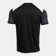 Tricou Joma Danubio IV – Confort și stil pentru antrenament și timp libe